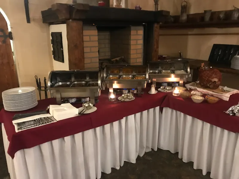 Připravený raut v restauraci