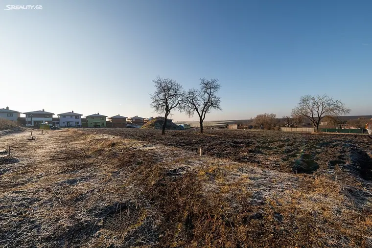 Prodej stavebního pozemku 421 m² Syrovice – fotka 3