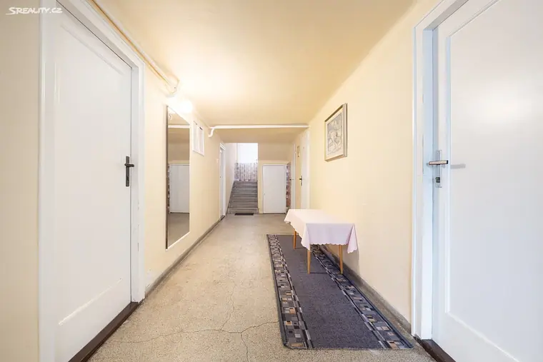 Prodej rodinného domu 300 m², pozemek 378 m² Luhačovice – fotka 3