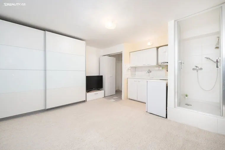 Prodej rodinného domu 300 m², pozemek 378 m² Luhačovice – fotka 5