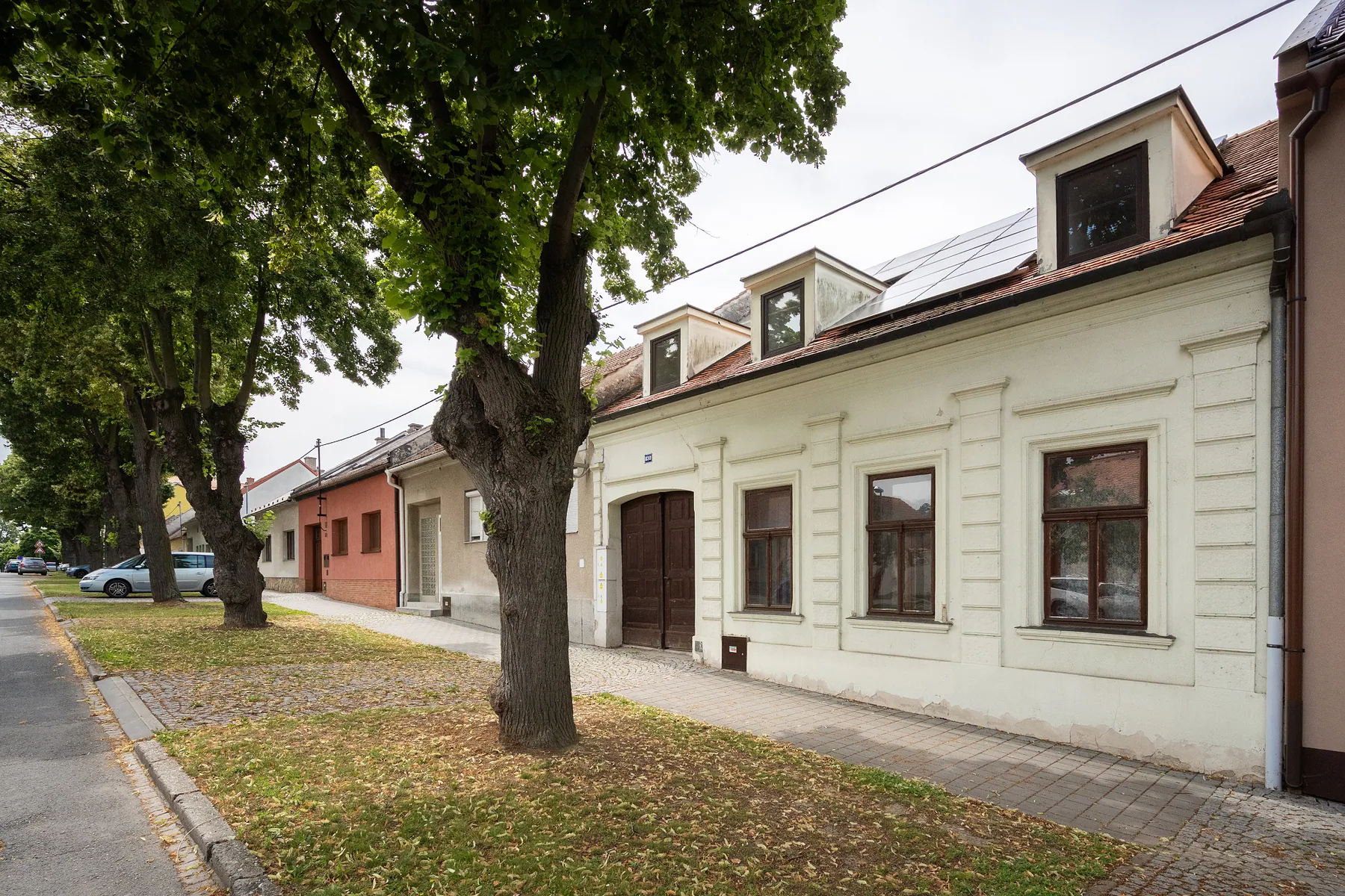 Prodej rodinného domu 5+1 Napajedla – fotka 1