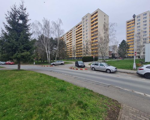 Pronájem bytu 1+kk, Třída Edvarda Beneše, Hradec Králové